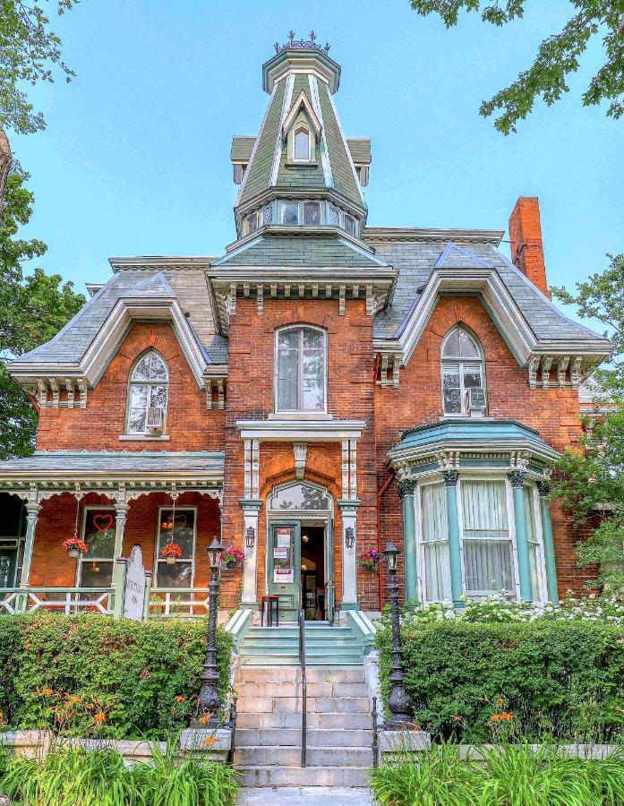 Hochelaga Inn Kingston Exterior foto