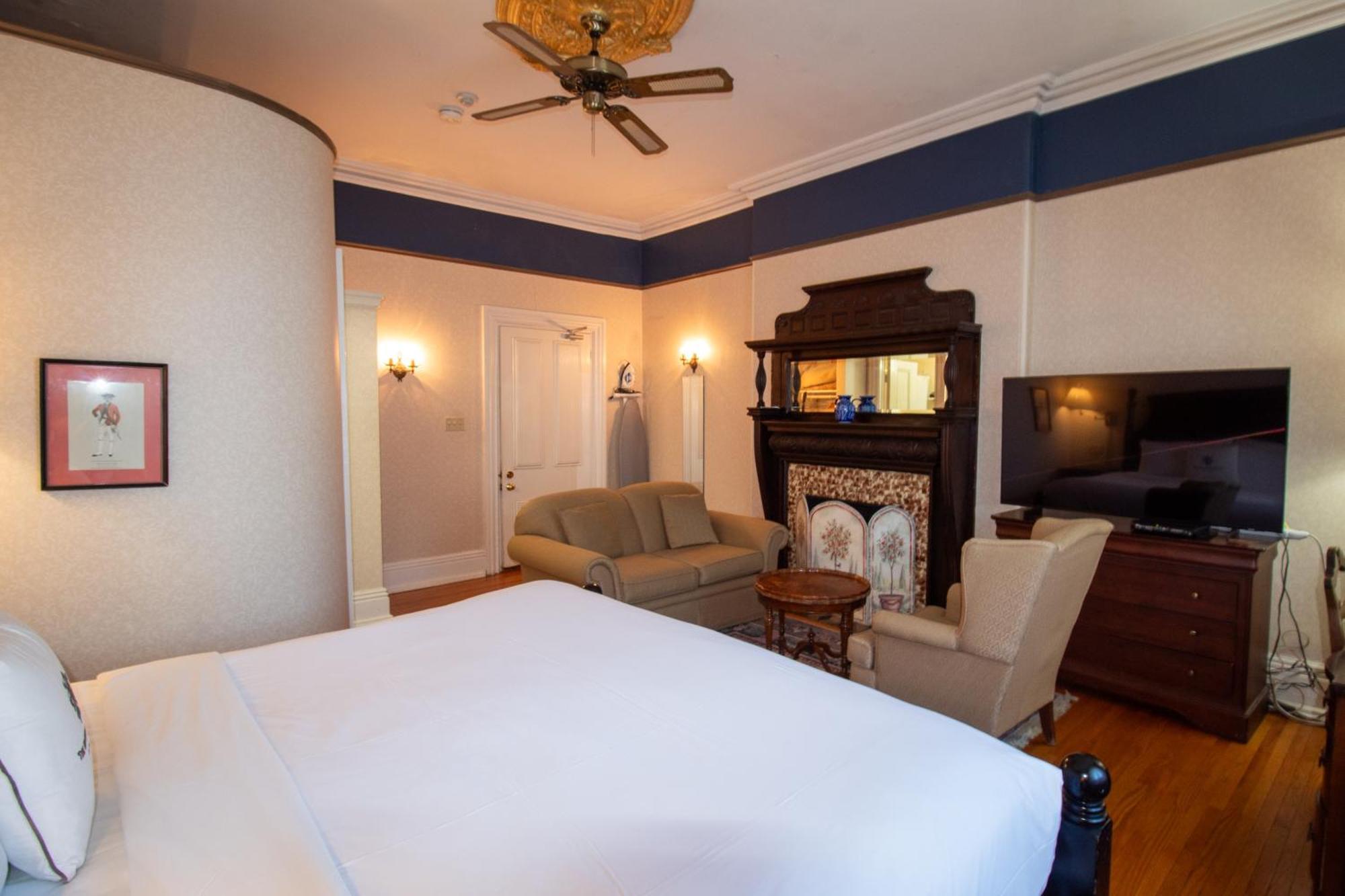 Hochelaga Inn Kingston Habitación foto